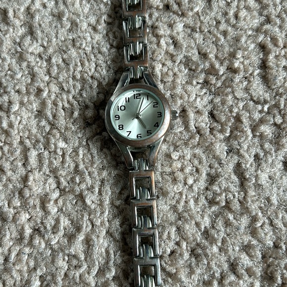 Women’s vintage‎ silver chainlink minimalistic bracelet watch - Picture 1 of 7